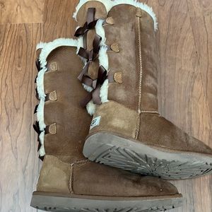 Ugg Bailey Bow Tall Size 7